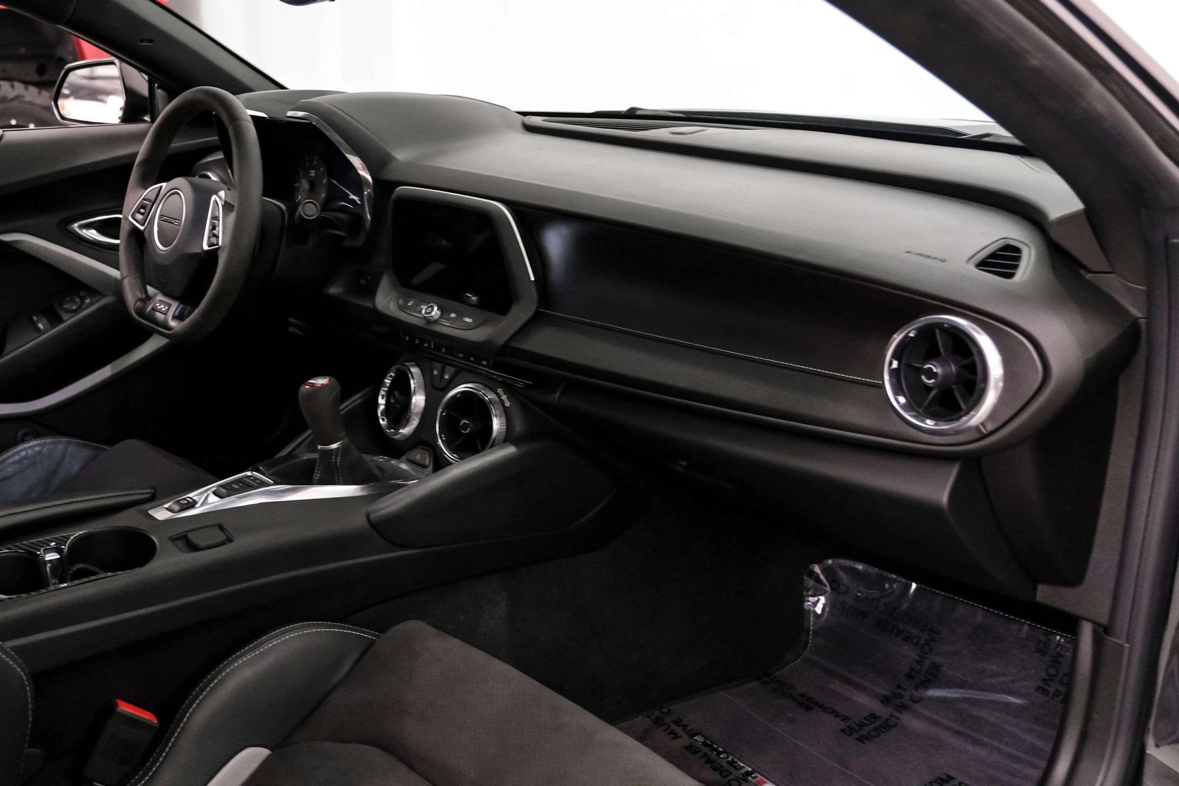 Used 2019 Chevrolet Camaro SS RWD image 12