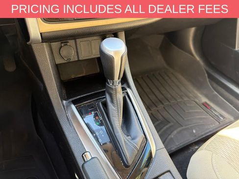 Used 2017 Toyota Corolla LE FWD image 14