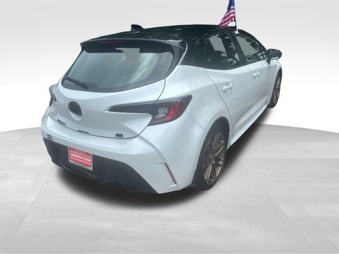 Used 2025 Toyota Corolla Hatchback w/ SE Package FWD image 23