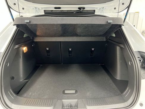 New 2026 Chevrolet Trax RS w/ Sunroof Package FWD image 19