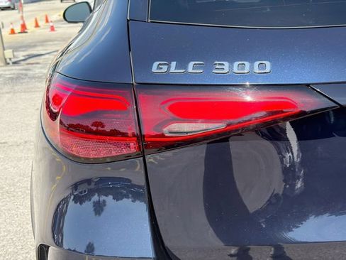 Used 2023 Mercedes-Benz GLC 300 image 10