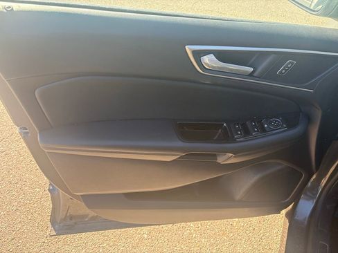 Used 2017 Ford Edge SEL w/ Equipment Group 201A image 9