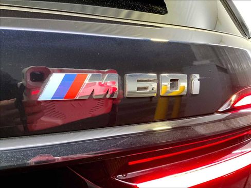 Used 2024 BMW X7 M60i w/ Executive Package image 19