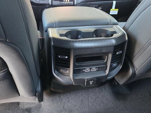 New 2026 RAM 1500 Big Horn AWD/4WD image 11