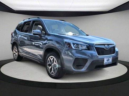 Used 2020 Subaru Forester Premium AWD/4WD image 2