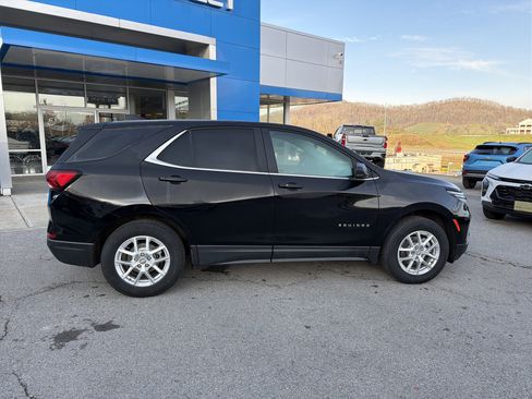 Used 2024 Chevrolet Equinox LT AWD/4WD image 3