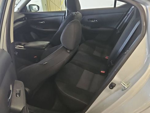 Used 2023 Nissan Sentra SV image 5