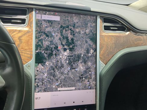 Used 2018 Tesla Model X 100D AWD/4WD image 17