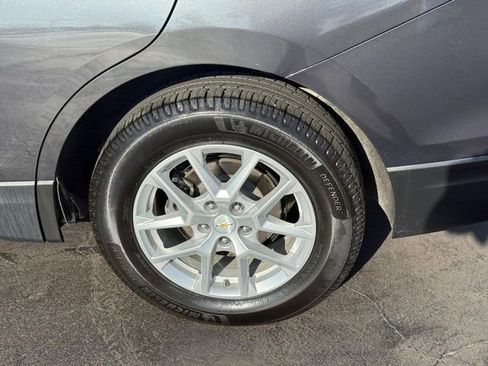 Used 2022 Chevrolet Equinox LT image 4