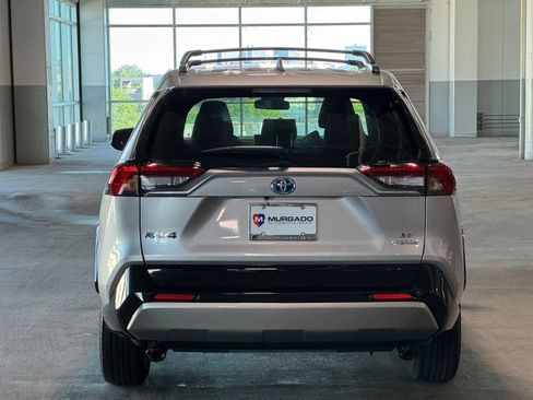 Used 2024 Toyota RAV4 SE AWD/4WD image 9