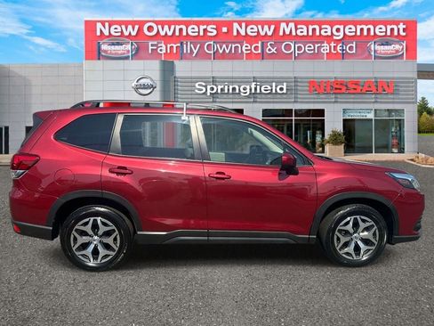 Used 2023 Subaru Forester Premium AWD/4WD image 4
