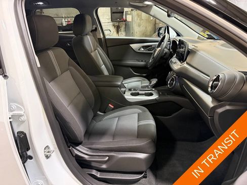 Used 2026 Chevrolet Blazer LT w/ Convenience Package AWD/4WD image 25