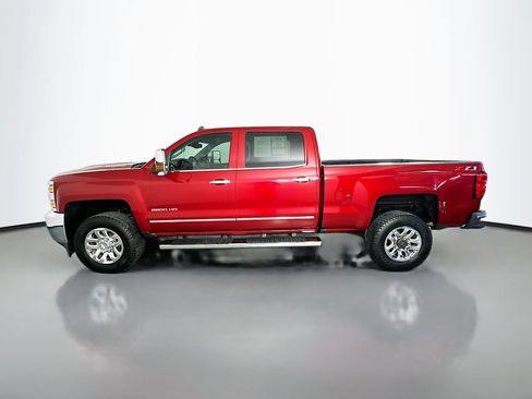 Used 2019 Chevrolet Silverado 2500 LTZ w/ Duramax Plus Package AWD/4WD image 4