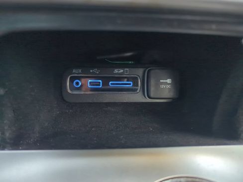 Used 2017 Jeep Grand Cherokee Altitude AWD/4WD image 21