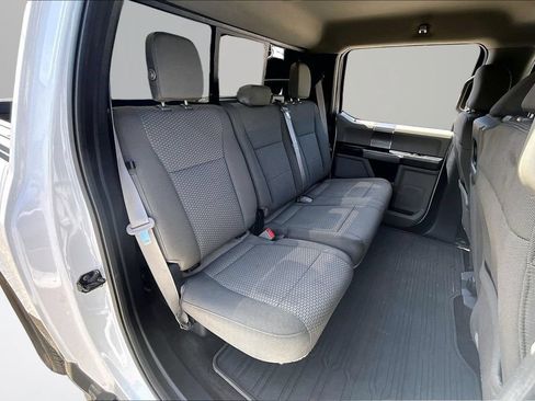 Used 2018 Ford F150 XLT w/ Equipment Group 302A Luxury AWD/4WD image 26