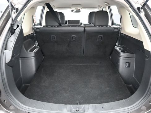 Used 2018 Mitsubishi Outlander SEL image 27