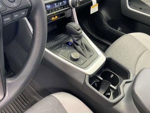 Used 2025 Toyota RAV4 XLE w/ Convenience Package image 22
