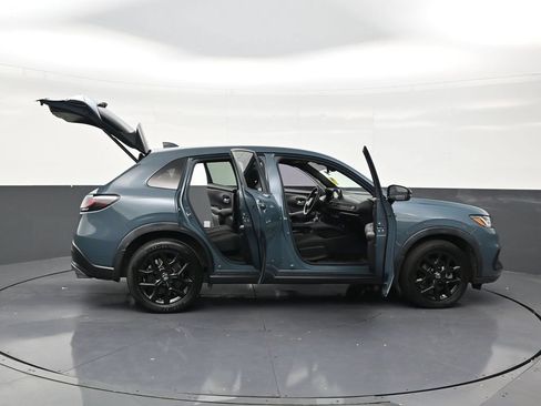 Used 2023 Honda HR-V Sport image 30