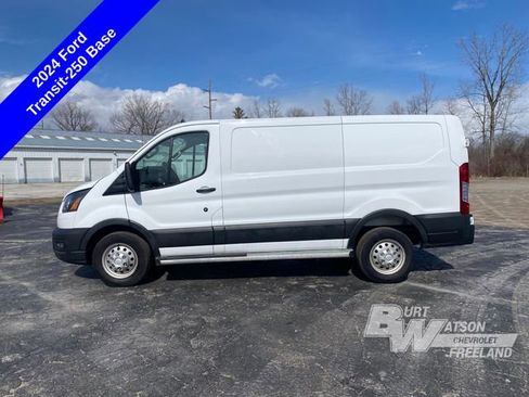 Used 2024 Ford Transit 250 Low Roof AWD w/ Exterior Upgrade Package image 3