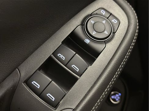 Used 2023 Buick Encore GX Select w/ Sport Touring Package image 35