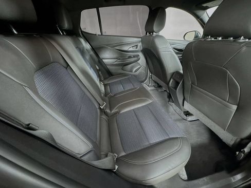 Used 2024 Buick Envista Preferred w/ Convenience I Package FWD image 34