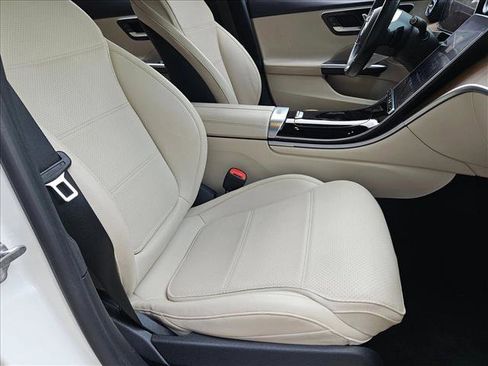 Used 2022 Mercedes-Benz C 300 Sedan image 19