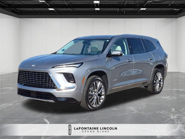 Used 2025 Buick Enclave Avenir AWD/4WD image 1