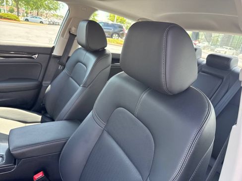 Used 2023 Honda Civic Touring image 12
