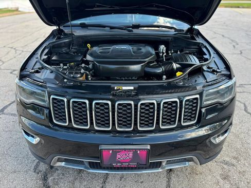 Used 2017 Jeep Grand Cherokee Limited w/ Luxury Group II AWD/4WD image 16