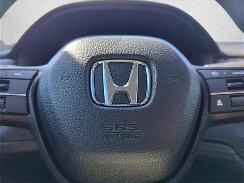 Certified 2025 Honda Accord SE image 17
