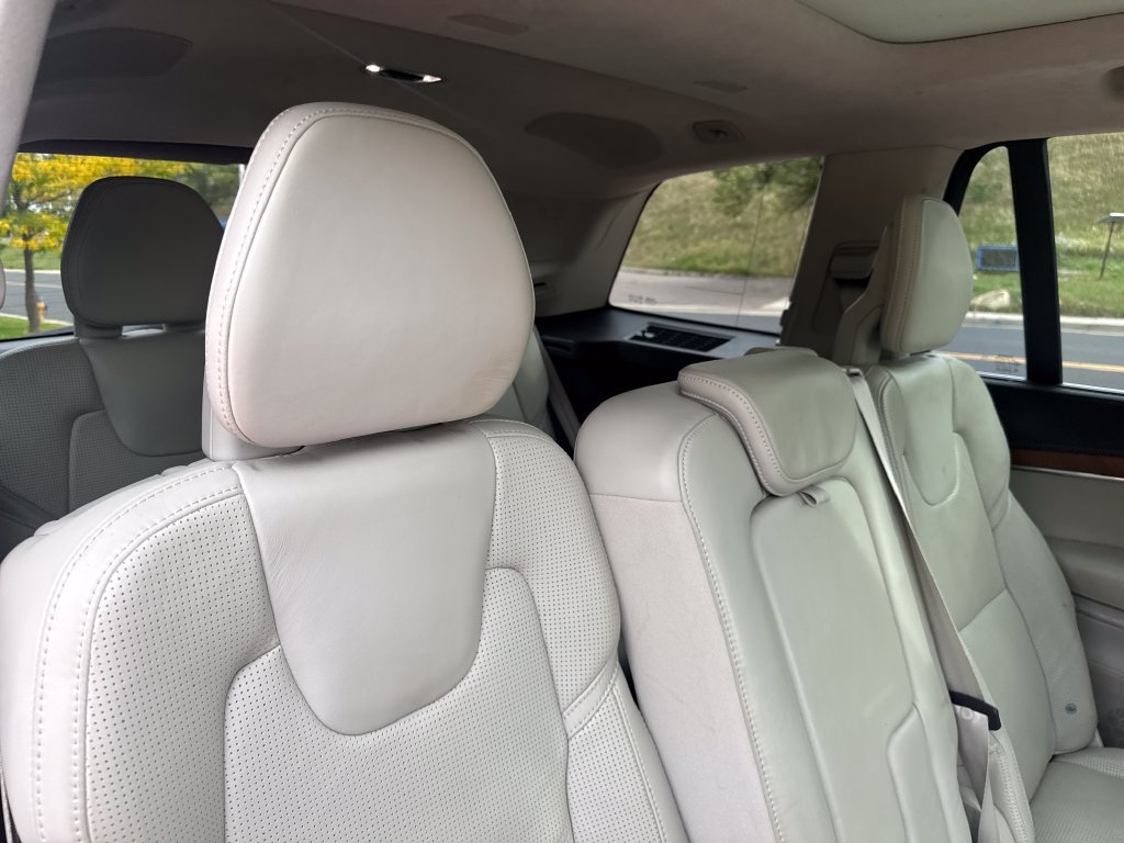 Used 2017 Volvo XC90 T8 Inscription w/ Luxury Package AWD/4WD image 26