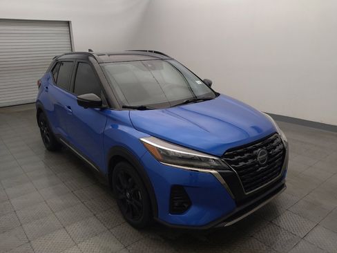 Used 2021 Nissan Kicks SR FWD image 13