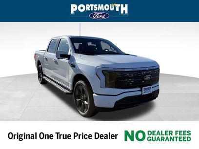 New 2025 Ford F150 Lightning Platinum w/ Dark Elements Package
