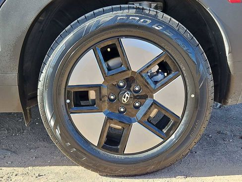 Used 2025 Hyundai Santa Fe SEL image 13