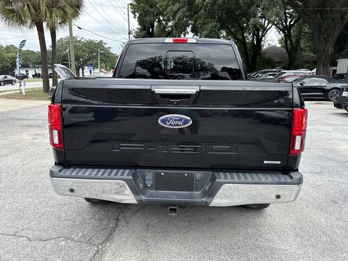 Used 2018 Ford F150 Lariat w/ Equipment Group 502A Luxury AWD/4WD image 4