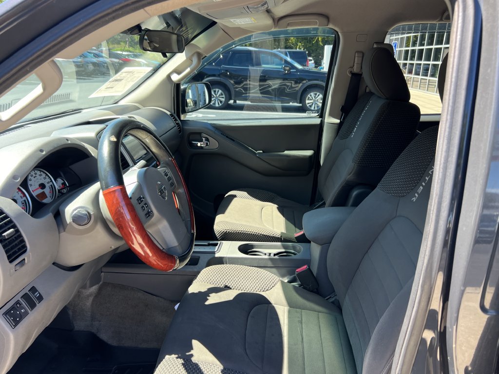 Used 2014 Nissan Frontier Desert Runner RWD image 8