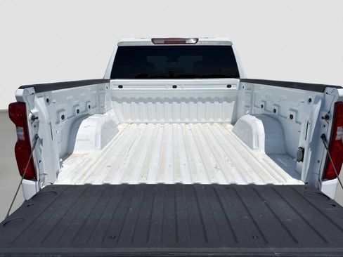 Used 2022 Chevrolet Silverado 1500 RST AWD/4WD image 29