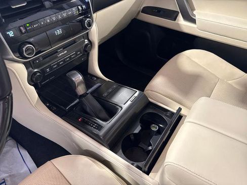 Used 2022 Lexus GX 460 Premium w/ Premium Package image 24