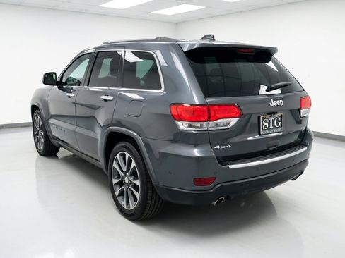 Used 2018 Jeep Grand Cherokee Overland AWD/4WD image 6