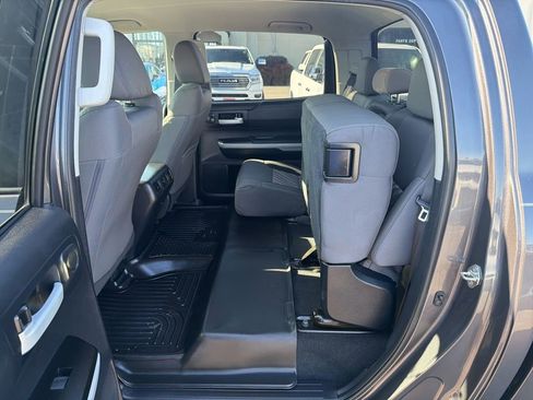 Used 2018 Toyota Tundra SR5 image 20