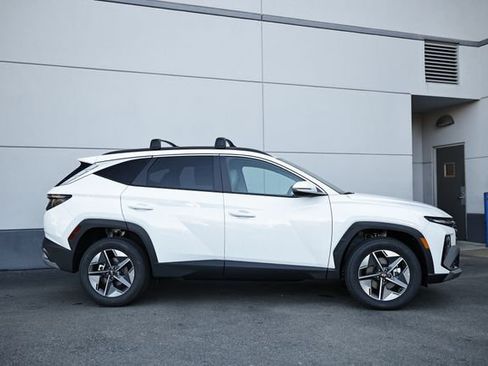 New 2026 Hyundai Tucson SEL image 3