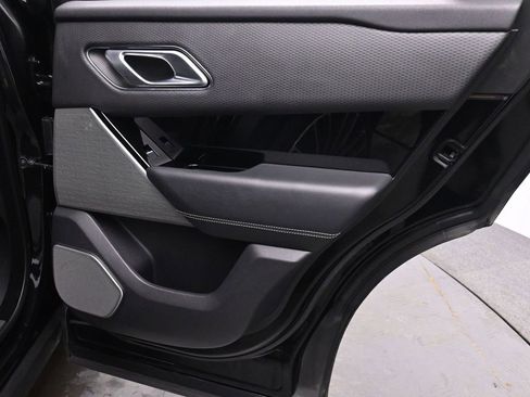 Used 2020 Land Rover Range Rover Velar R-Dynamic S image 15