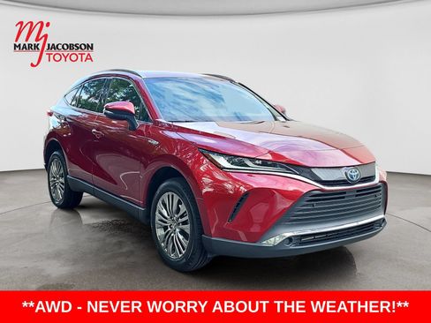 Used 2021 Toyota Venza XLE w/ Softex Package AWD/4WD image 4