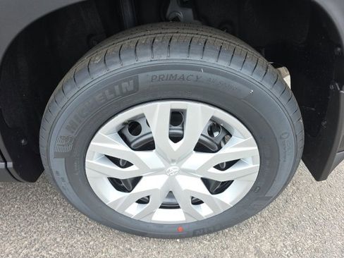 New 2026 Toyota Corolla Cross L image 6