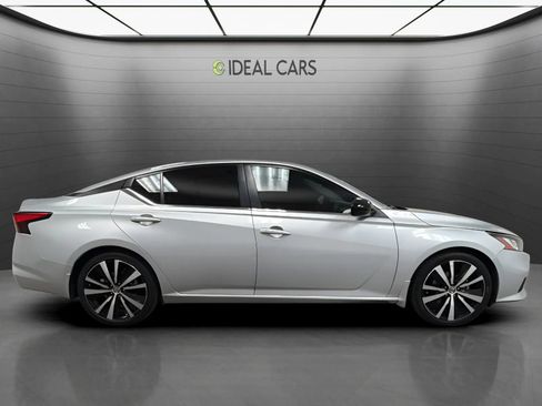 Used 2022 Nissan Altima 2.5 SR FWD image 4