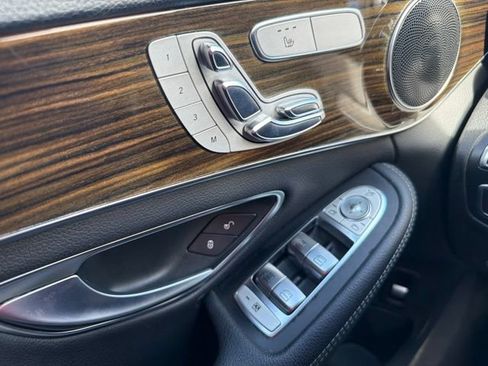 Used 2018 Mercedes-Benz C 300 Sedan image 22