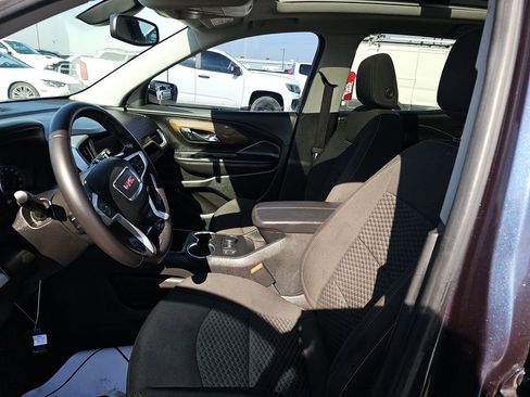 Used 2019 GMC Terrain SLE w/ Driver Convenience Package FWD image 9