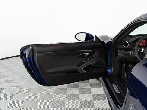 Used 2025 Porsche 718 Cayman GTS RWD image 27