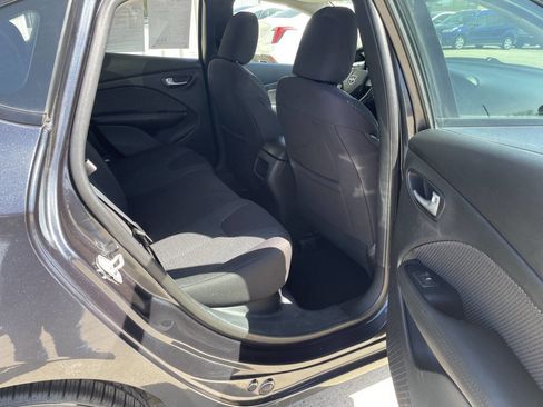 Used 2014 Dodge Dart SE w/ Convenience Group image 12