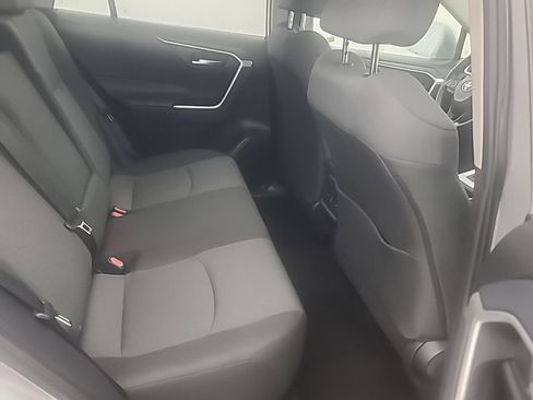 Used 2025 Toyota RAV4 XLE AWD/4WD image 16